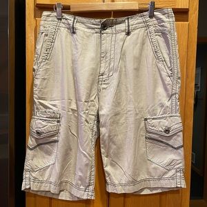 Mens Buckle Black Slim Cargo Shorts, 34 waist